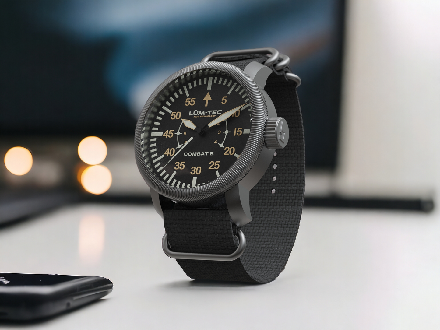 Combat B62 automatic 39mm