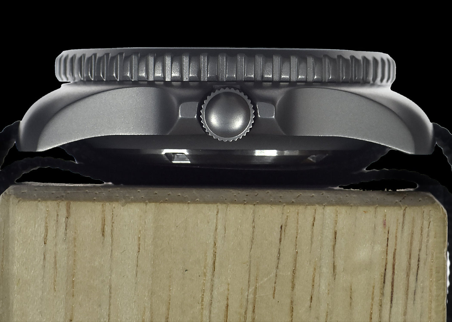 MWC Quartz Military Divers Watch with Sapphire Crystal and 10 Year Battery Life - NATO STOCK NUMBER NSN 6645-99-157-3496