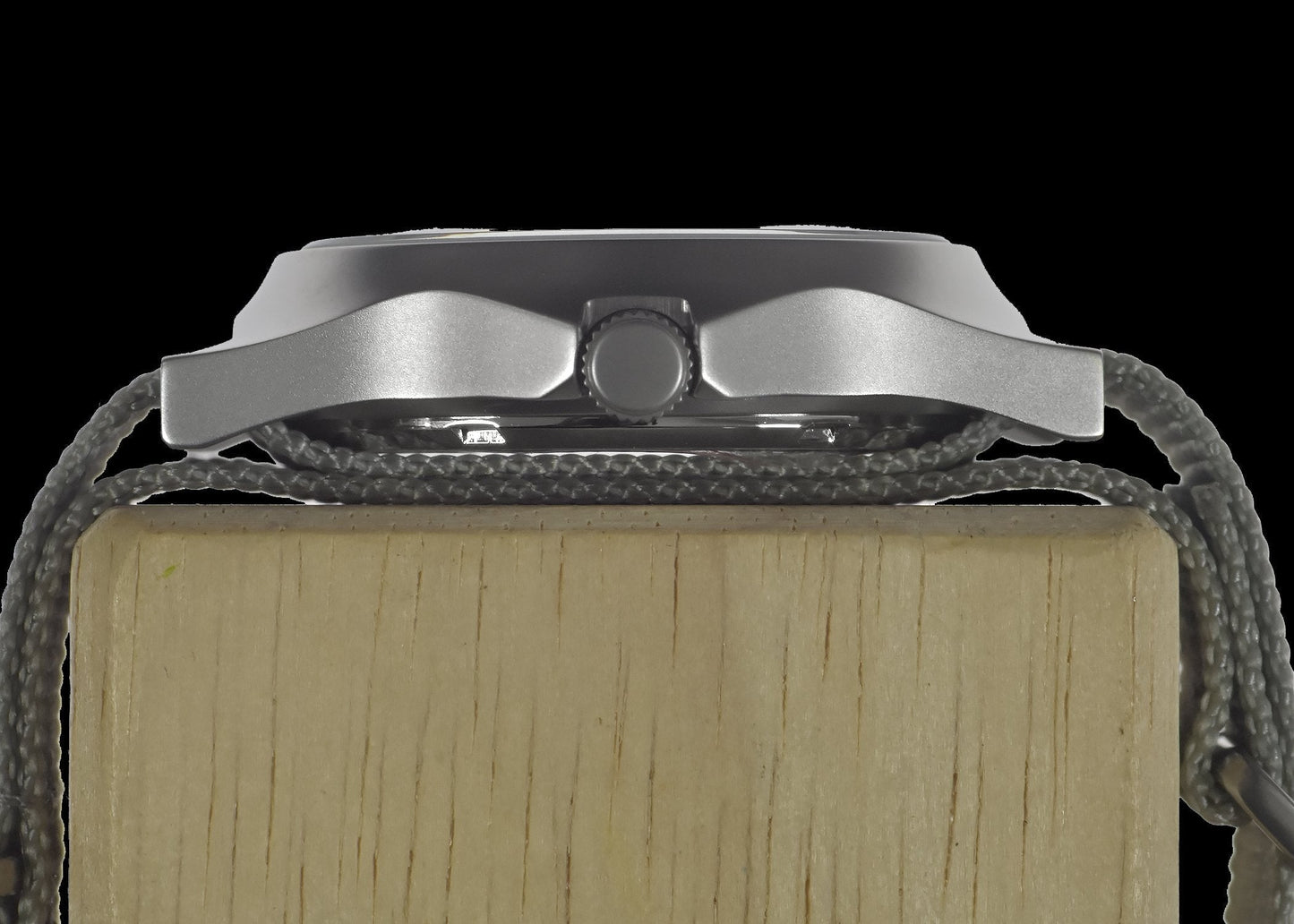 MWC G10LM Stainless Steel Military Watch – Admiralty Grey NATO Strap (Contract Model with Broad Arrow / Pheon)