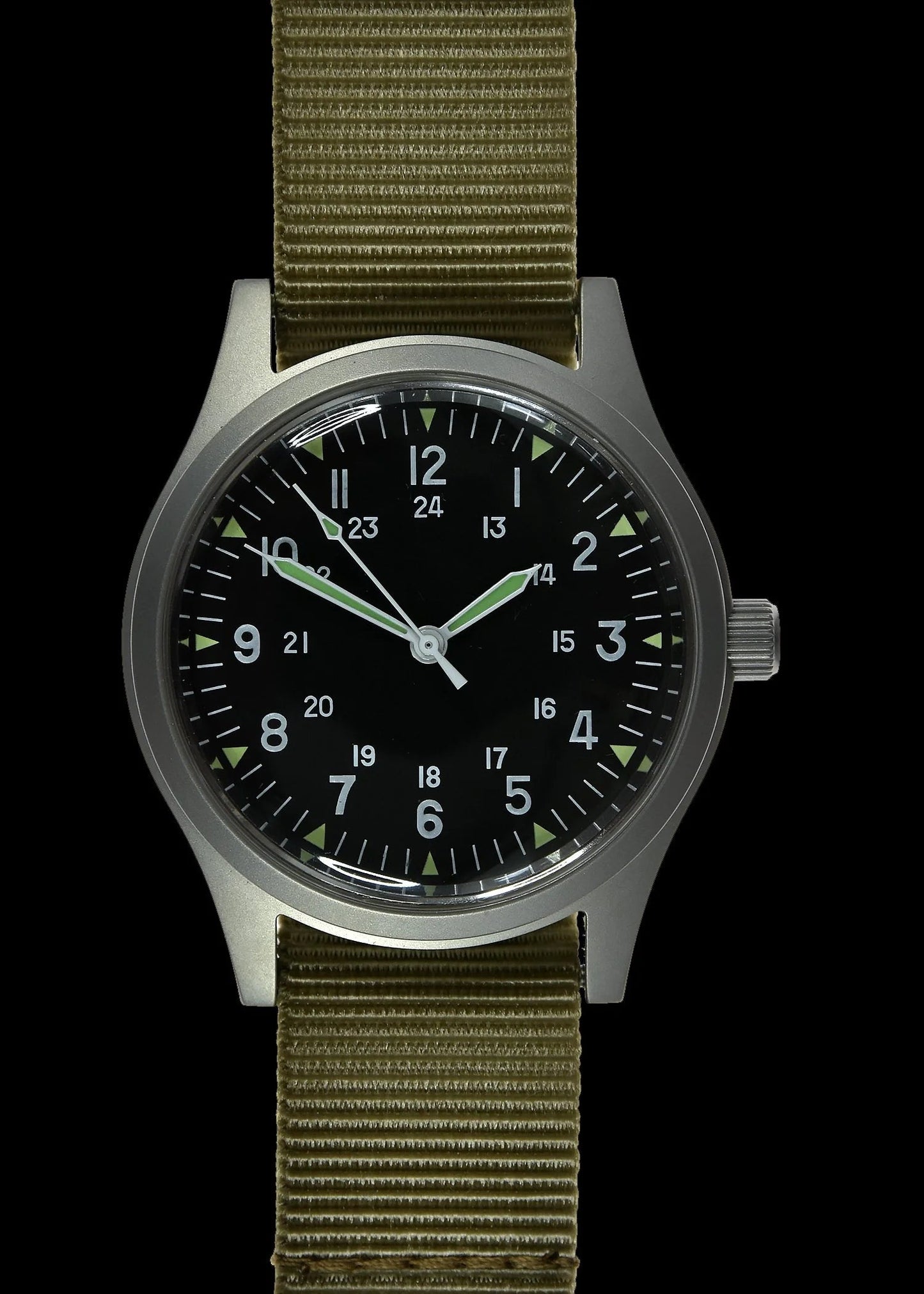 GG-W-113 U.S 1960s Pattern Military Watch with Shatter and Scratch Resistant Sapphire Box Crystal (automatic)