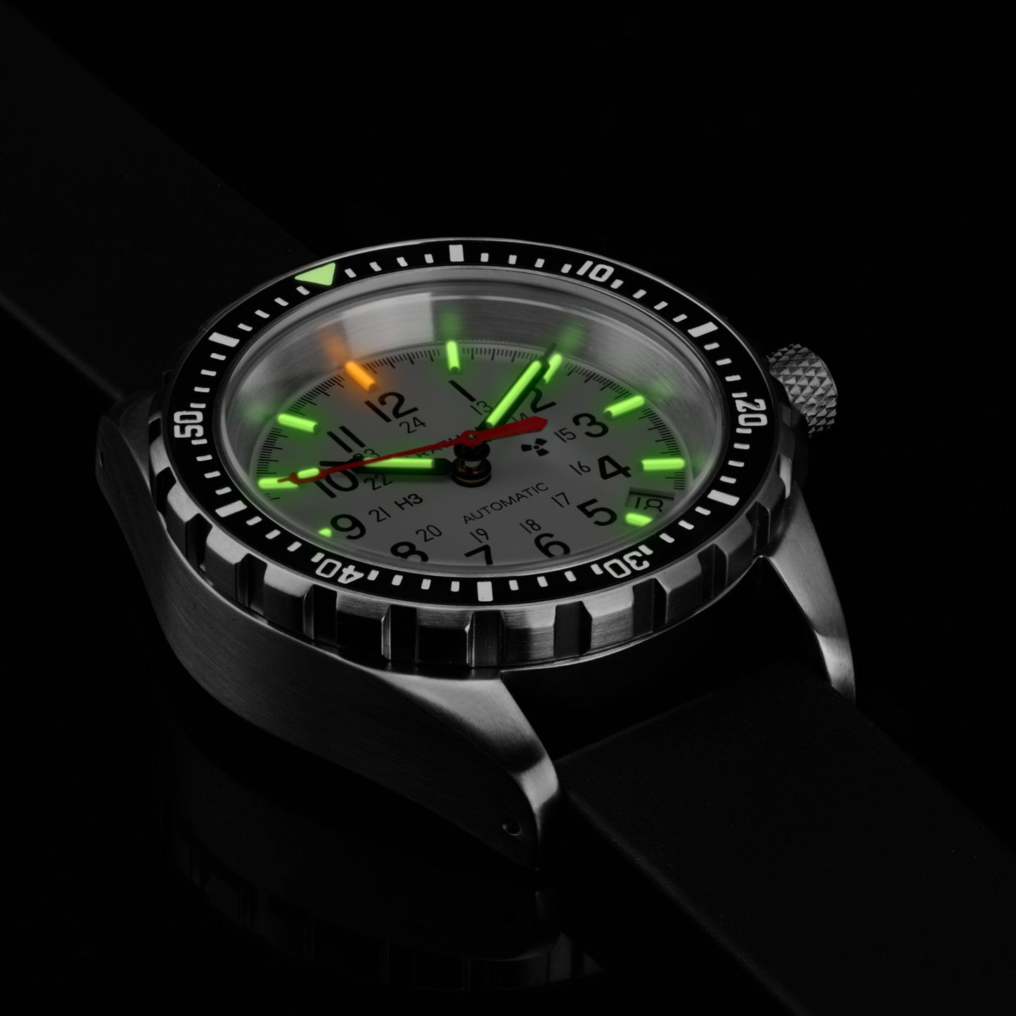 ARCTIC EDITION MEDIUM DIVER'S AUTOMATIC (MSAR AUTO) WITH STAINLESS STEEL BRACELET - 36MM