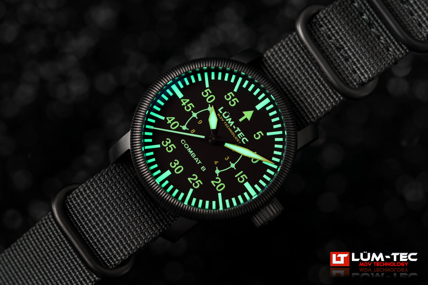 Combat B62 automatic 39mm