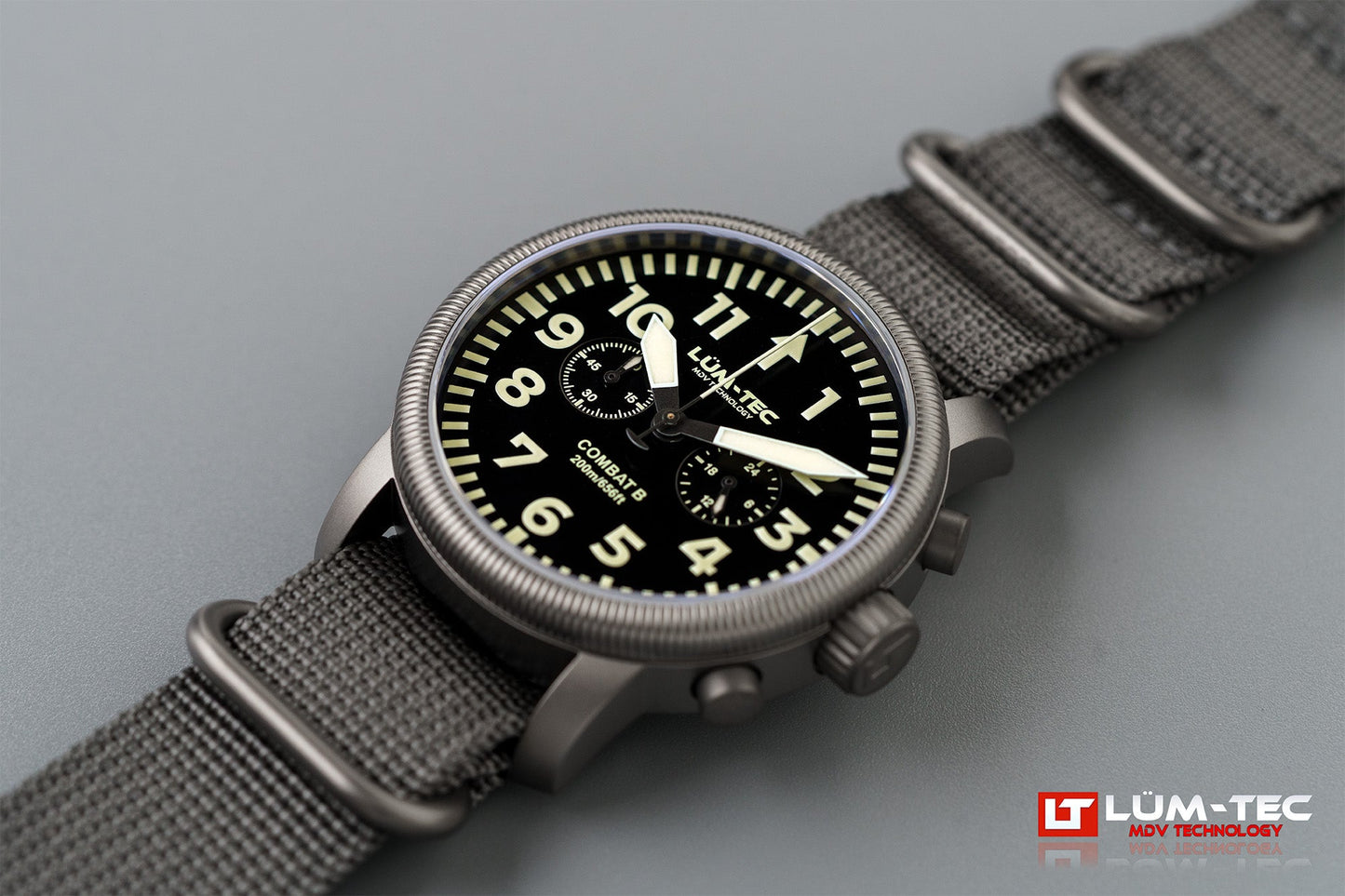 B65 Chronograph