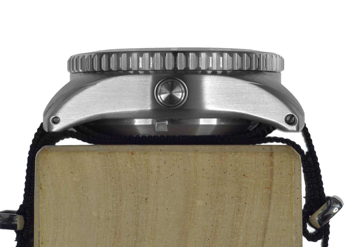 MWC "Depthmaster" 100atm / 3,280ft / 1000m Water Resistant Military Divers Watch in Stainless Steel Case with Helium Valve (Quartz)