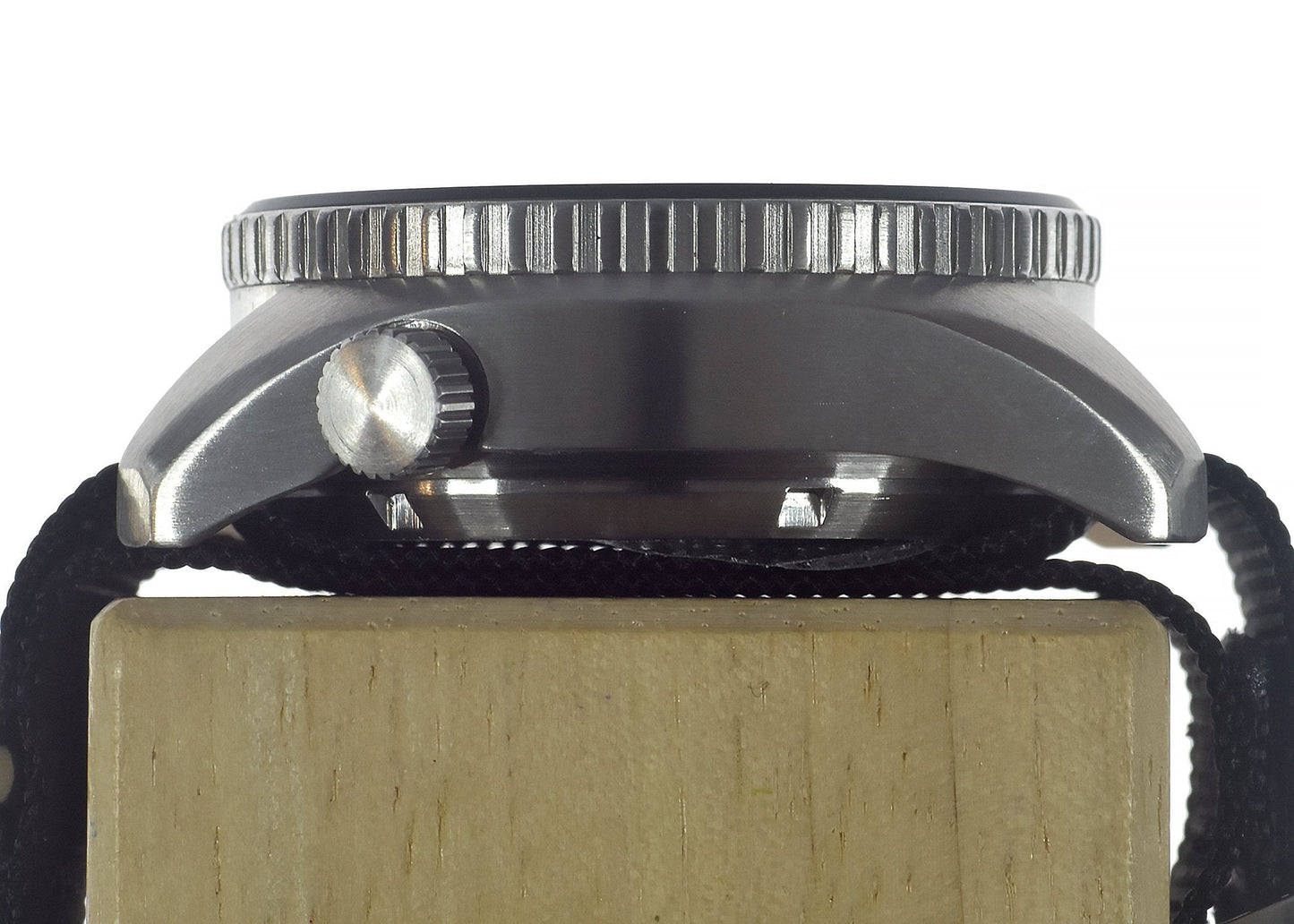 MWC "Submarine / Naval Crew Divers Watch" 500m (1,650ft) Water Resistant Dual Time Zone Military Watch in a Stainless Steel Case with GTLS and Helium Valve