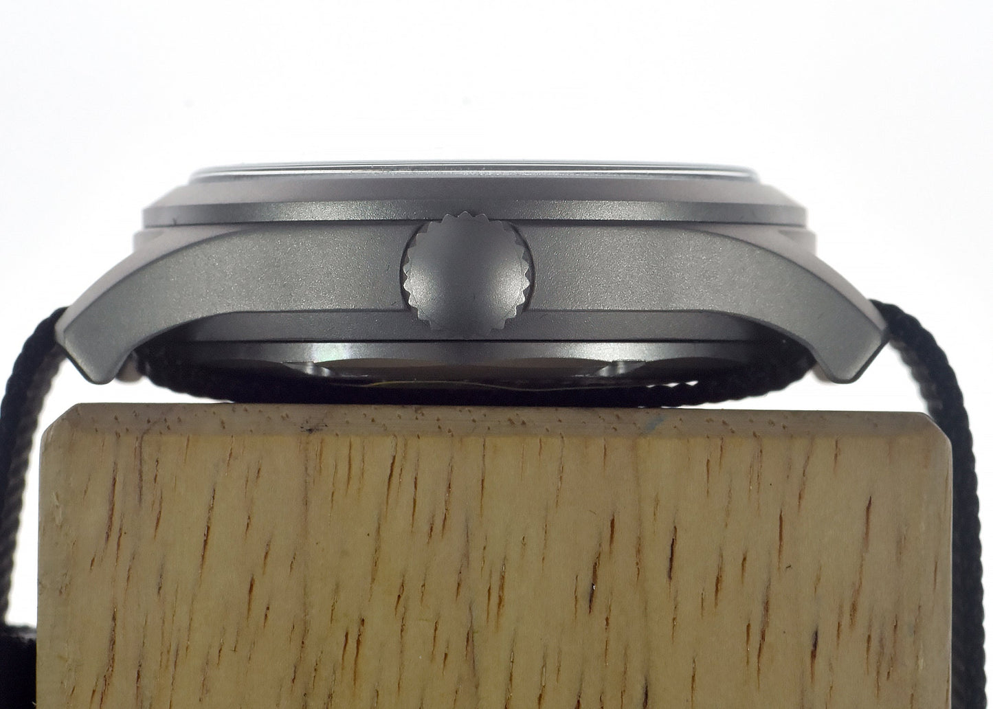 A-17 U.S 1950s Korean War Pattern Military Watch (Mechanical/Quartz Hybrid) with 100m Water Resistance