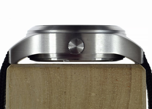 W10 Stainless Steel 1950's Pattern 100m Water Resistant Automatic Military Watch with Sapphire Crystal and Date Window