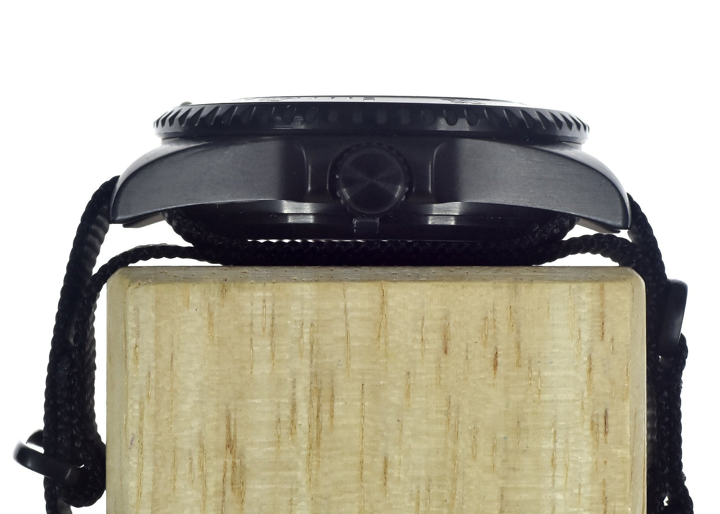 MWC 24 Jewel PVD 300m Automatic Military Divers Watch with Sapphire Crystal and Ceramic Bezel