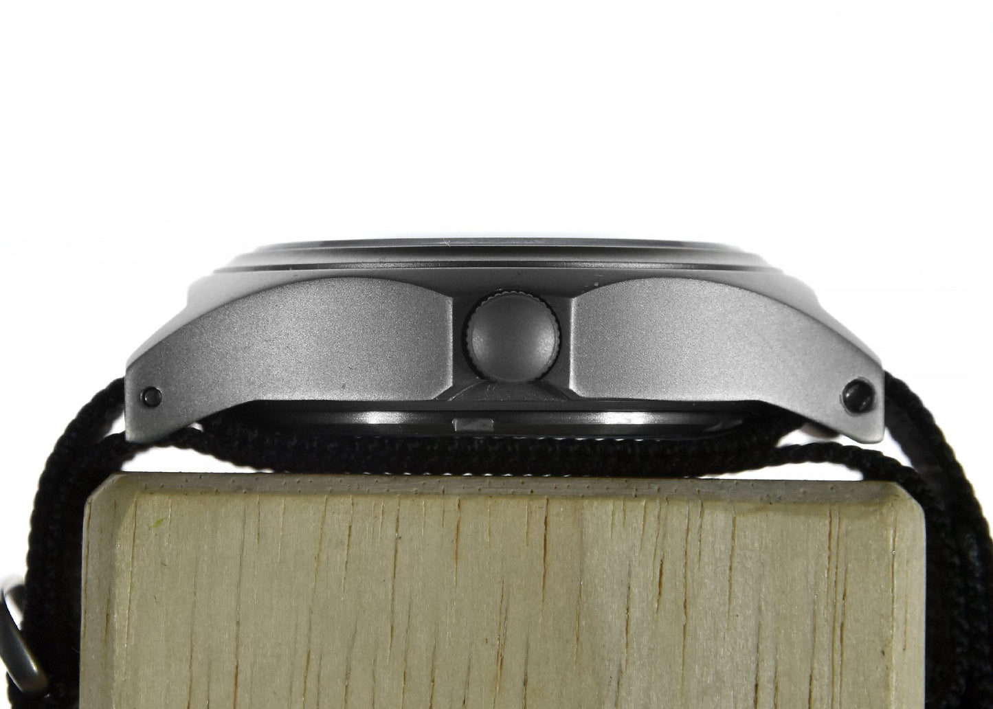 MWC Combat Elite Titanium Military Watch, 300m Water Resistant, 10 Year Battery Life, Luminova and Sapphire Crystal