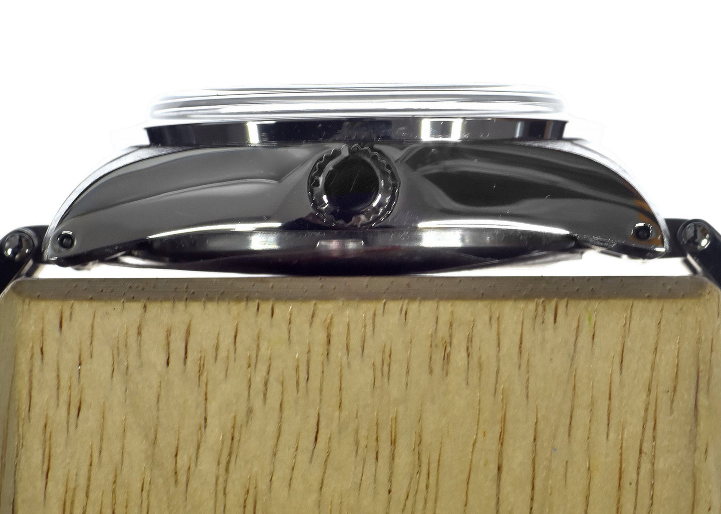 MWC Classic 1950s/1960s Pattern 25 Jewel Automatic "Adventurer" Watch with Retro Luminous Paint, Sapphire Crystal and 1960s Pattern Bracelet