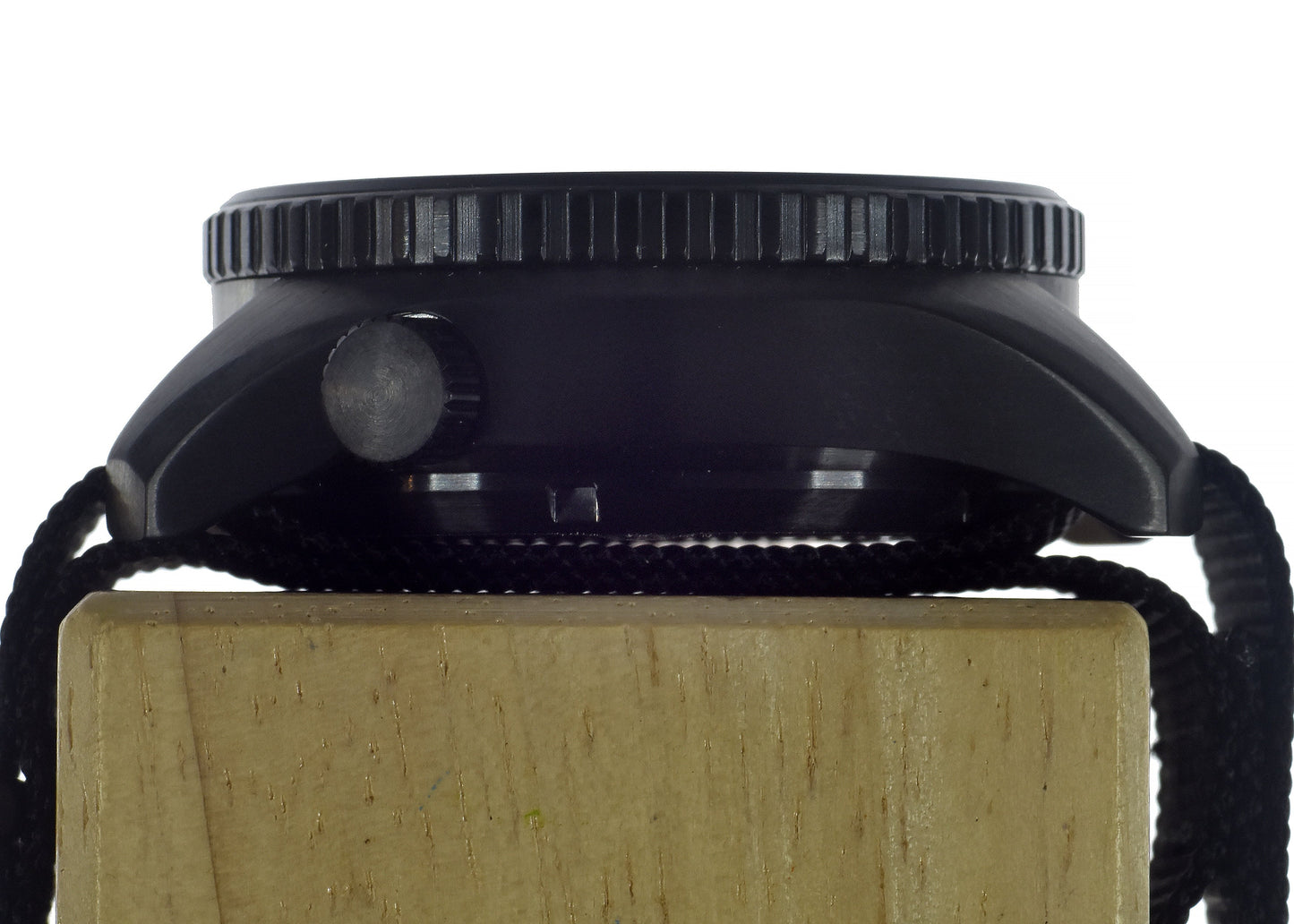 MWC 500m (1640ft) Water Resistant Stainless Steel Automatic Divers Watch With 12/24 Dial, Sapphire Crystal, Ceramic Bezel and Helium Valve