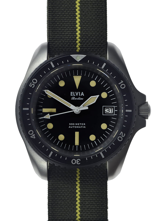 ELVIA Automatic Military Divers Watch with Sapphire Crystal and 25 Jewel Automatic Movement