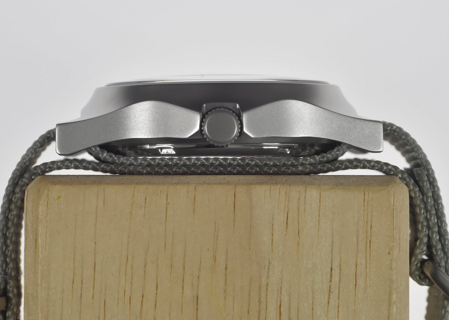 MWC G10 LM Stainless Steel Military Watch (Grey Strap)